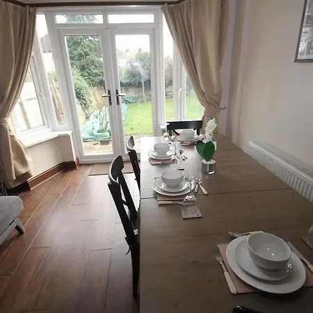 Villa Kenton House Harrow Esterno foto