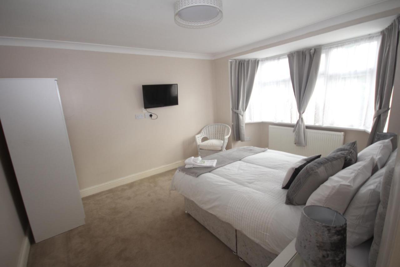 Holiday home Kenton House